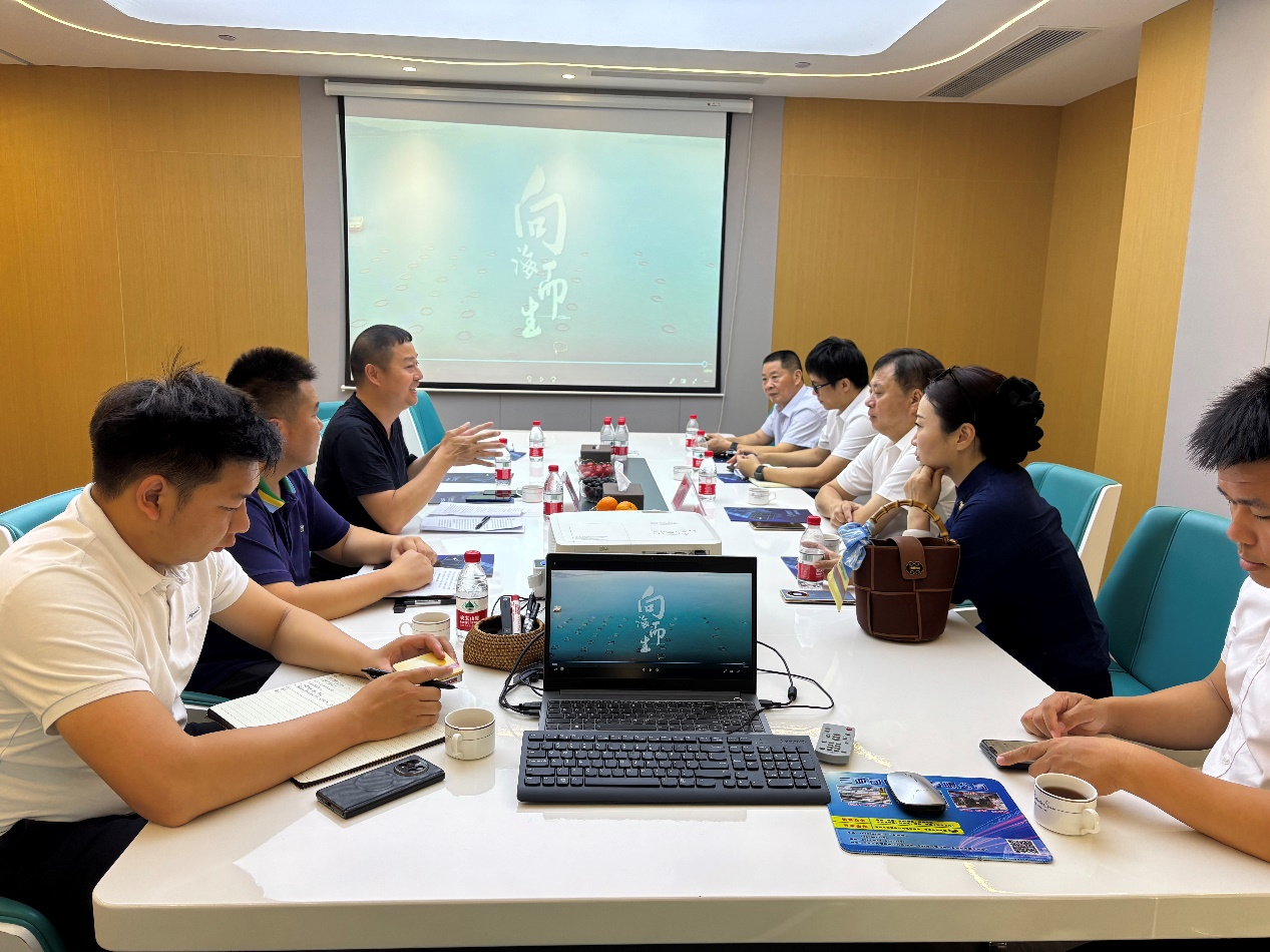 張長(zhǎng)豐副市長(zhǎng)到晨海水產(chǎn)調(diào)研，助企紓困共繪漁業(yè)科技新藍(lán)圖